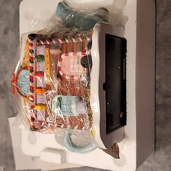 0370. Mr. Christmas ๐ Holiday Tea Time Musical ๐ผ21 Christmas Songs & Smoke! - Picture 4 of 16